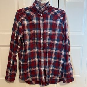 ⭐️American Eagle flannel with pocket size large super cute